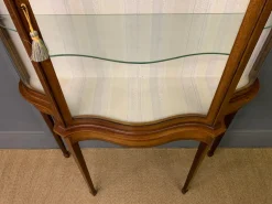 Pamono Inlaid Mahogany Display Cabinet from Maple & Co., 1900><noscript><img width=