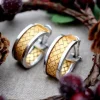 Pamono Interlaced 2-Tone 18 Karat Gold Earrings in with Omega Clasps, Set of 2> Earrings