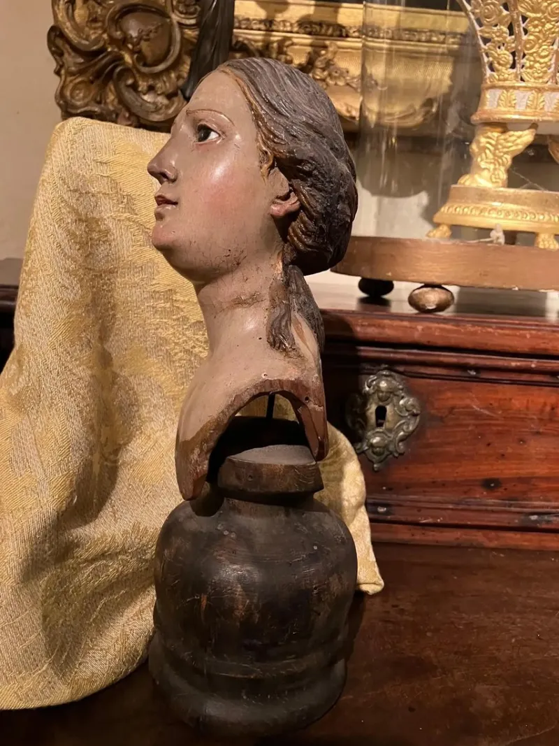 New Pamono Italian Artist, Carved Polychrome Female Bust Sculpture, 1700s, Lacquered Wood