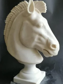 Pamono Italian Artist, Horse Head, Early 20th Century, Carrara Marble><noscript><img width=