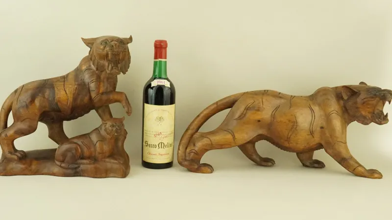 Pamono Italian Artist, Large Art Deco Maternity with Tigers Sculptures, Early 1900s, Cherry Wood, Set of 2> Art Deco