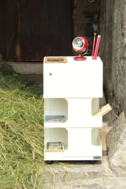 Pamono Italian Cream Storage Trolley in Plastic by Giovanni Pelis for Stile Neolt, 1960s><noscript><img width=