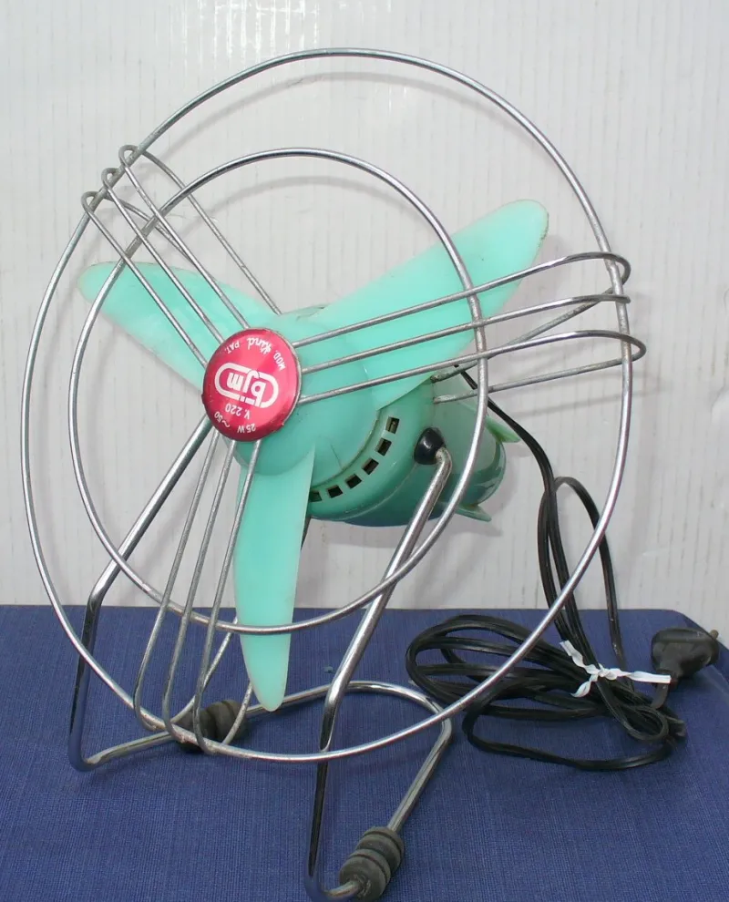 Hot Pamono Italian Fans, 1960s, Set of 5