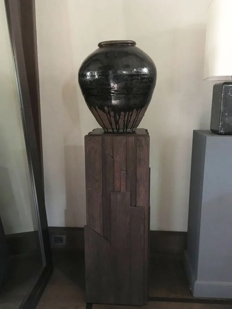 Pamono Italian Hand-Carved Oak Wood Column by Dimore Di Lucia Valzelli> Pedestals And Columns