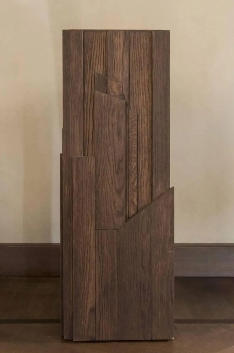 Pamono Italian Hand-Carved Oak Wood Column by Dimore Di Lucia Valzelli> Pedestals And Columns