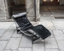 Pamono Italian LC4 Chaise Lounge by Le Corbusier for Cassina, 1960s> Daybeds & Chaises Lounges