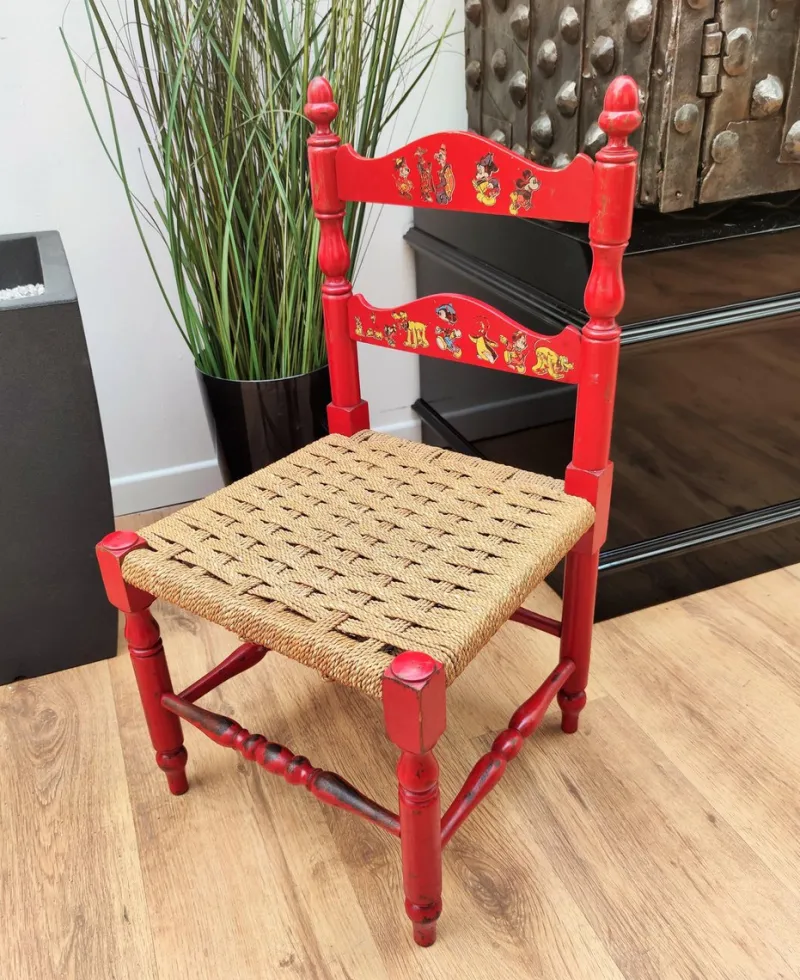 Pamono Italian Red Wood and Rope Rush Kids Children Chair with Disney Graphics> Children's Chairs