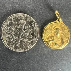Pamono Italian Saint Therese 18k Yellow Gold Charm Medal Pendant, 1950s><noscript><img width=