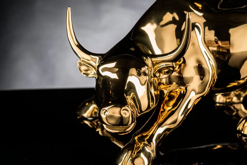 Pamono Italian Shiny Gold Ceramic Wall Street Bull Sculpture from VGnewtrend> Decorative Objects