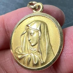 Pamono Italian Unoaerre 18k Yellow Gold Virgin Mary Medal Pendant, 1960s><noscript><img width=