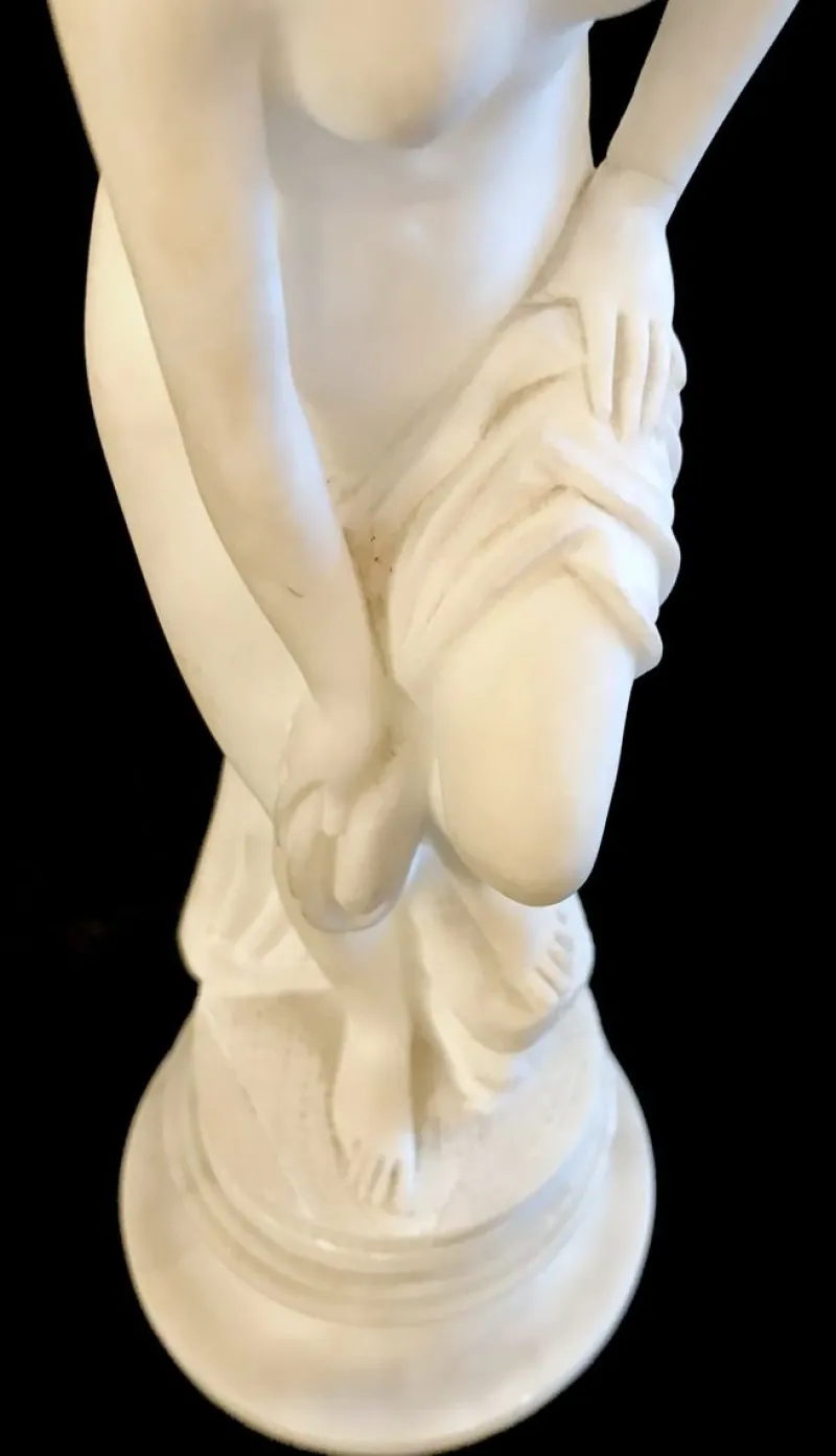 Discount Pamono Italian Venus Alabaster Sculpture, 19th Century