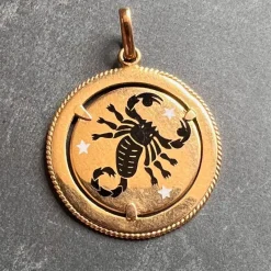 Outlet Pamono Italian Zodiac Scorpio Starsign 18k Yellow Gold Enamel Charm Pendant, 1960s