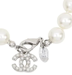 Pamono Ivory Pearl CC Charm Bracelet from Chanel, 2010s><noscript><img width=