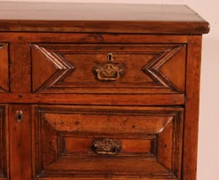 Pamono Jacobean Chest of Drawers in Oak and Walnut, 17th Century><noscript><img width=