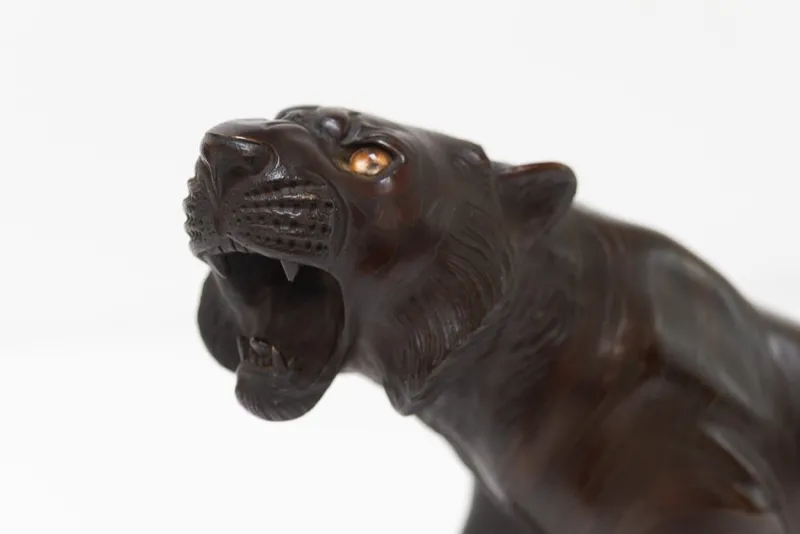Pamono Japanese Meiji Artist, Tiger Sculpture, 1900s, Bronze> Sculpture