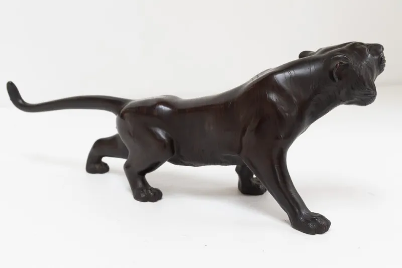 Pamono Japanese Meiji Artist, Tiger Sculpture, 1900s, Bronze> Sculpture