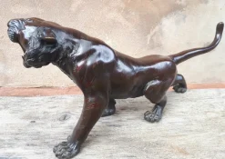 Pamono Japanese Meiji Era Artist, Okimono Sculpture of a Tiger, 1890s, Bronze><noscript><img width=
