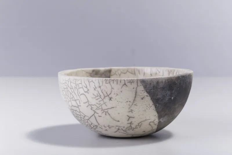 New Pamono Japanese Minimalist White Crackle Raku Ceramic Bowl from Laab Milano