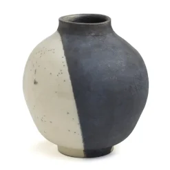 Pamono Japanese Modern Minimalist White & Black Raku Ceramic Vase><noscript><img width=