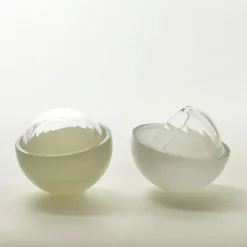 Pamono Jewelry Box in Beige, Moire Collection, Hand-Blown Glass by Atelier George><noscript><img width=