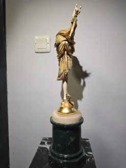Pamono J.R. Colinet, Chryselephantine Style Sculpture, 1930, Gilt Bronze on Marble Base><noscript><img width=