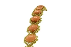 Pamono 18k Yellow Gold Clamper Bracelet with Oval Shape Orange Corals><noscript><img width=