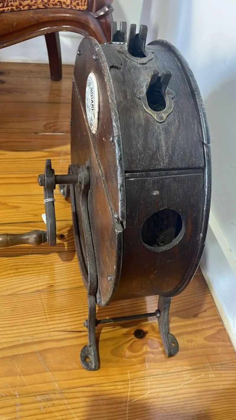 Pamono Knife Sharpener, 1800s> Cutlery & Serving Utensils