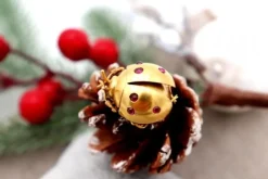 Pamono Ladybug Shaped Gold Brooch