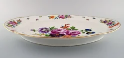 Pamono Large Antique Dish in Hand-Painted Porcelain with Floral Motifs from KPM, Berlin> Serving Dishes