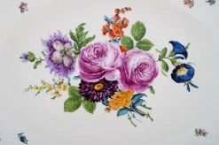 Pamono Large Antique Dish in Hand-Painted Porcelain with Floral Motifs from KPM, Berlin><noscript><img width=