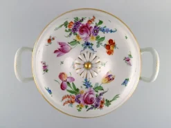 Hot Pamono Large Antique Meissen Soup Tureen in Porcelain with Hand-Painted Flowers