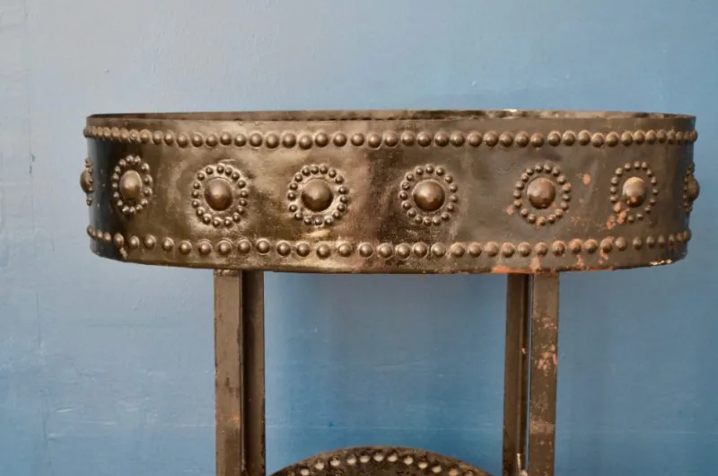 Pamono Large Antique Metal Planter> Planters And Jardiniere