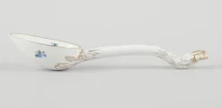 Sale Pamono Large Antique Porcelain Spoon with Floral Motifs from Meissen, Germany, 19th Century