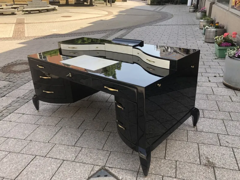 Pamono Large Art Deco Desk in in Lacquer & Black Parchment Leather by Assi D´asolo, Italy> Desks