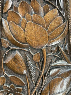 Sale Pamono Large Arts and Crafts Hand Carved Pedestal, England, 1880s