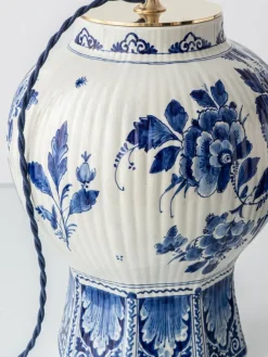 Pamono Large Blue and White Hand-Painted Table Lamp with New Terracotta Silk Lampshade from Royal Delft, 1948><noscript><img width=