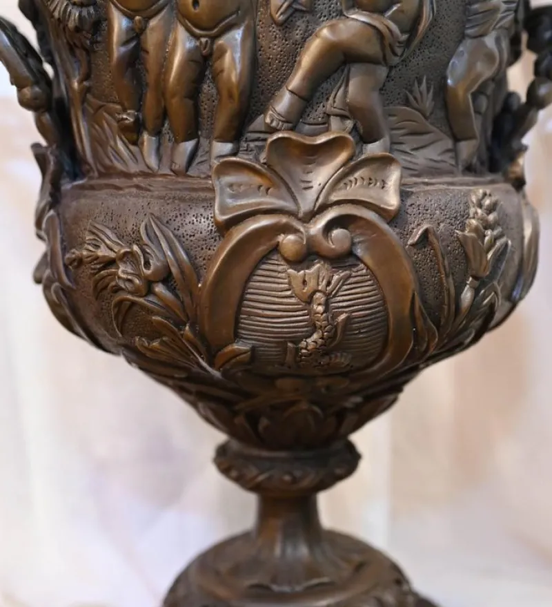 Pamono Large Bronze Urns Monumental Campana Cherub attributed to Clodion, Set of 2