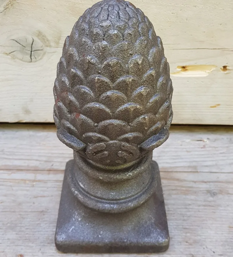 Pamono Large Cast Iron Pine Cone Post Head Architectural Ornament> Garden Accessories