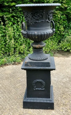 Pamono Large Cast Iron Urn, 1920><noscript><img width=