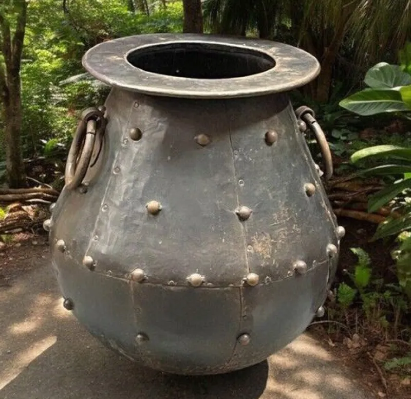 Pamono Large Cauldron Shaped Metal Planter> Garden Accessories