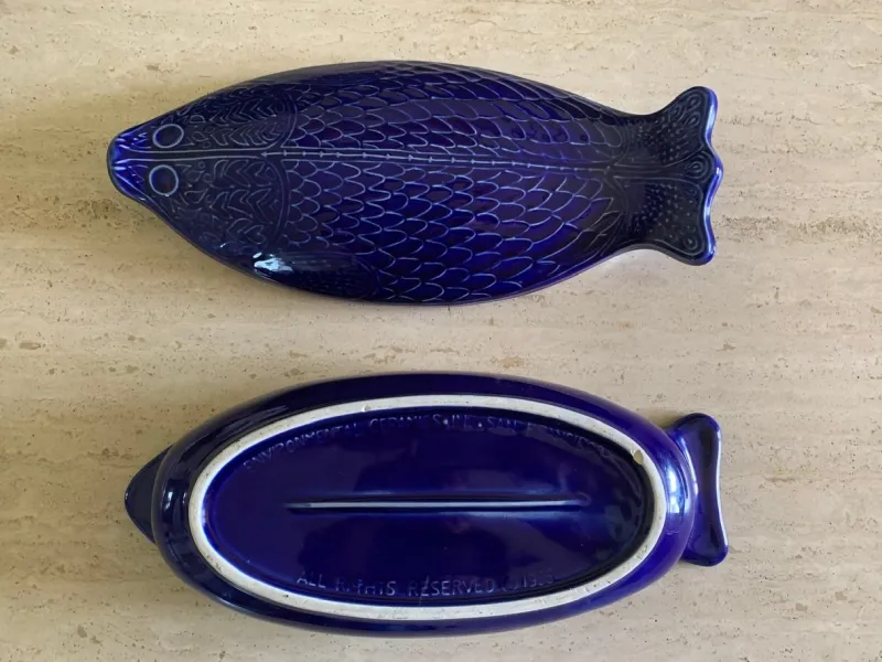 Pamono Large Ceramic Blue Fish from Environmental Ceramics, Inc., San Francisco, 1966> Serving Dishes