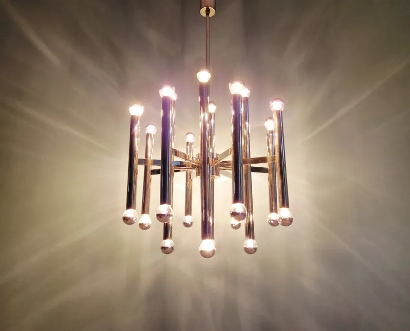 Outlet Pamono Large Chrome-Plated Metal 24-Light Chandelier attributed to Gaetano Sciolari for Boulanger, Belgium, 1970s