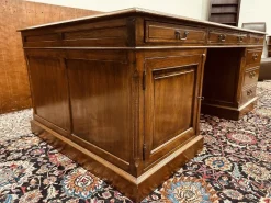 Sale Pamono Large English Desk in Oak