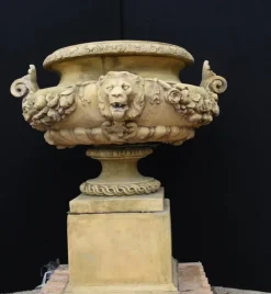 Pamono Large English Stone Garden Urn on Pedestal Plinth> Garden Accessories