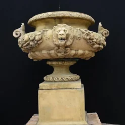 Pamono Large English Stone Garden Urn on Pedestal Plinth><noscript><img width=
