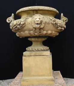 Pamono Large English Stone Garden Urn on Pedestal Plinth><noscript><img width=