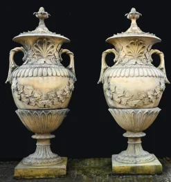 Pamono Large English Stone Garden Urns, Set of 2> Garden Accessories