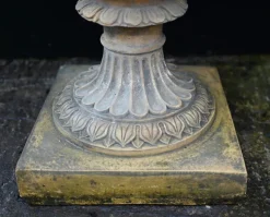 Pamono Large English Stone Garden Urns, Set of 2><noscript><img width=
