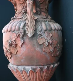 Pamono Large English Terracotta Garden Urns, Set of 2