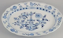Pamono Large German Blue Onion Pattern Serving Platter from Meissen, 1890s> Serving Dishes